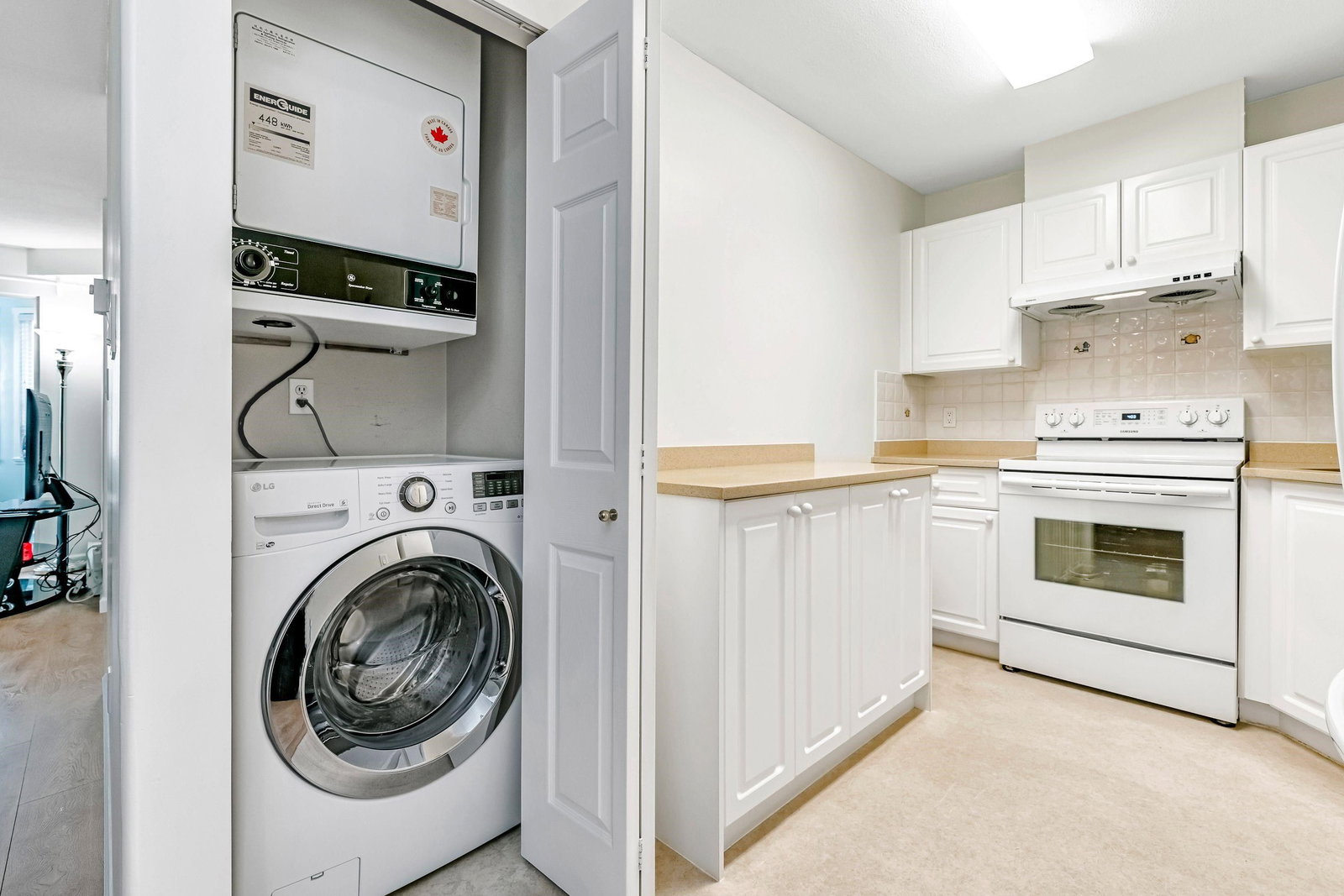 Listing Image 18
