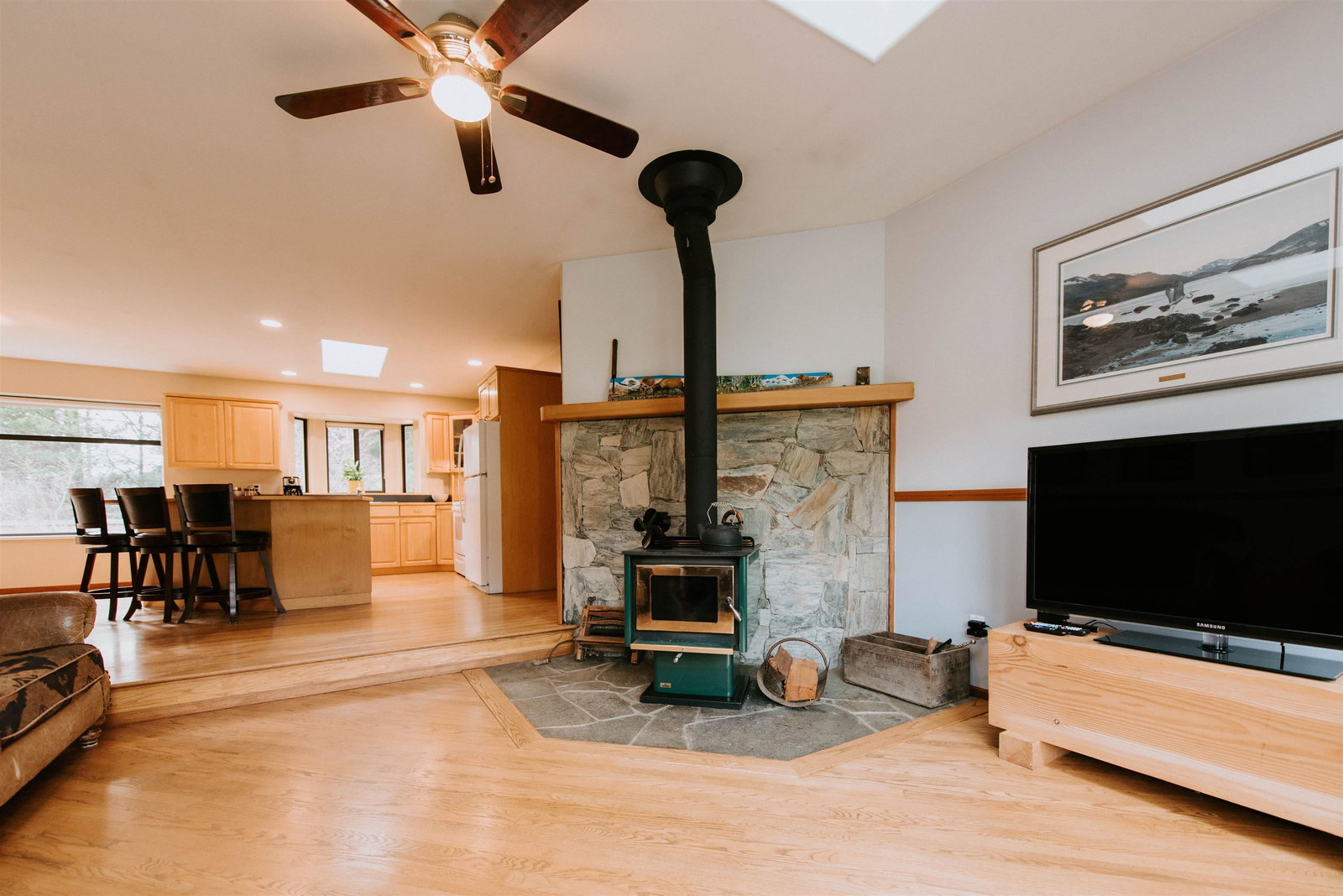 Listing Image 17