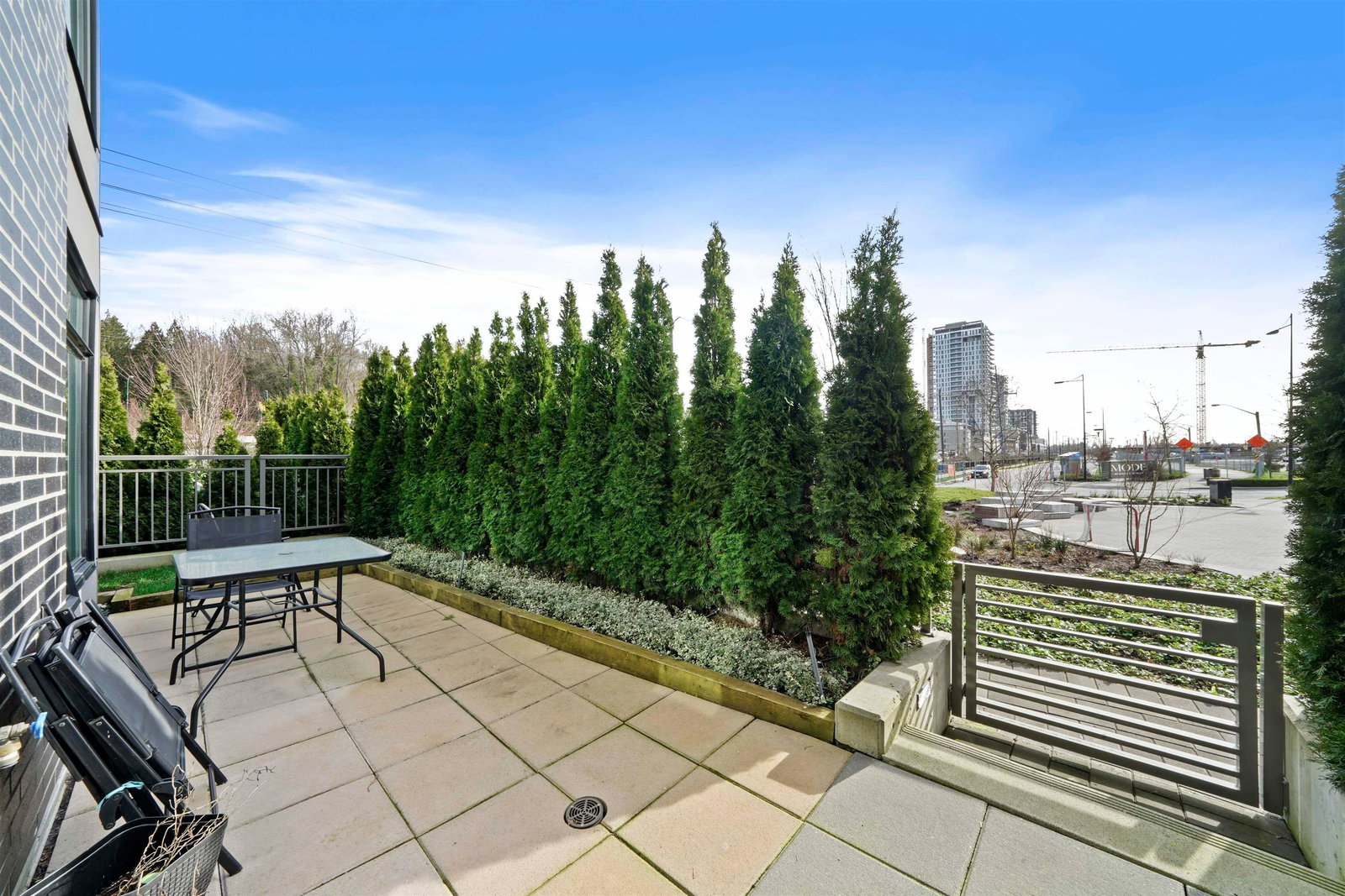 Listing Image 19