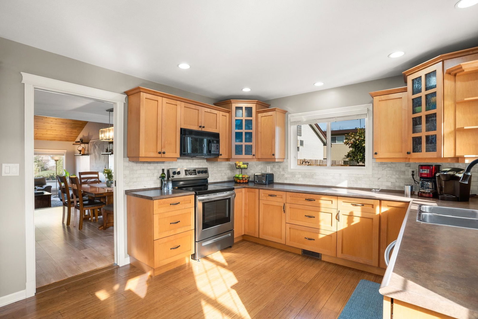 Listing Image 13