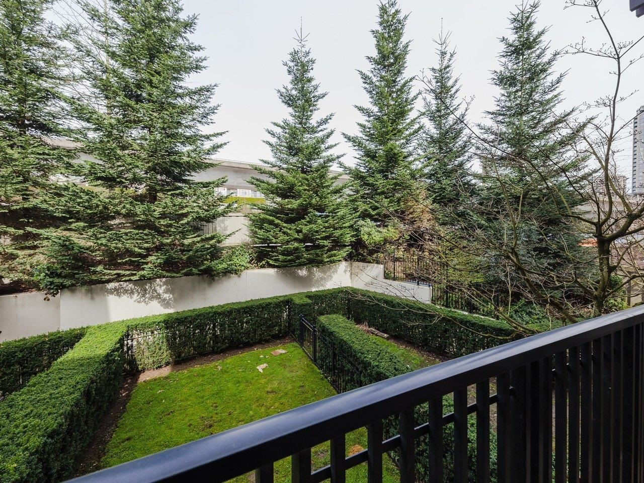 Listing Image 19