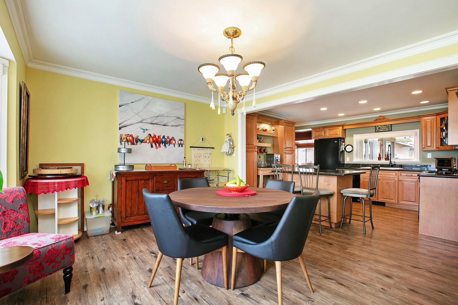 Listing Image 11