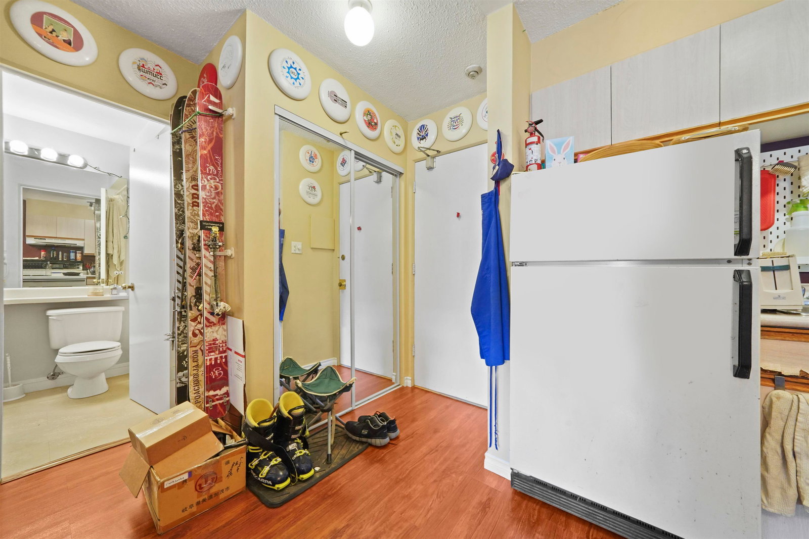 Listing Image 8