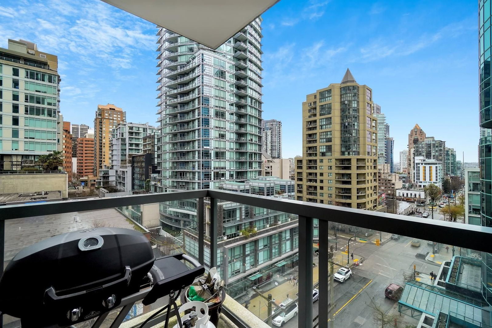 Listing Image 12