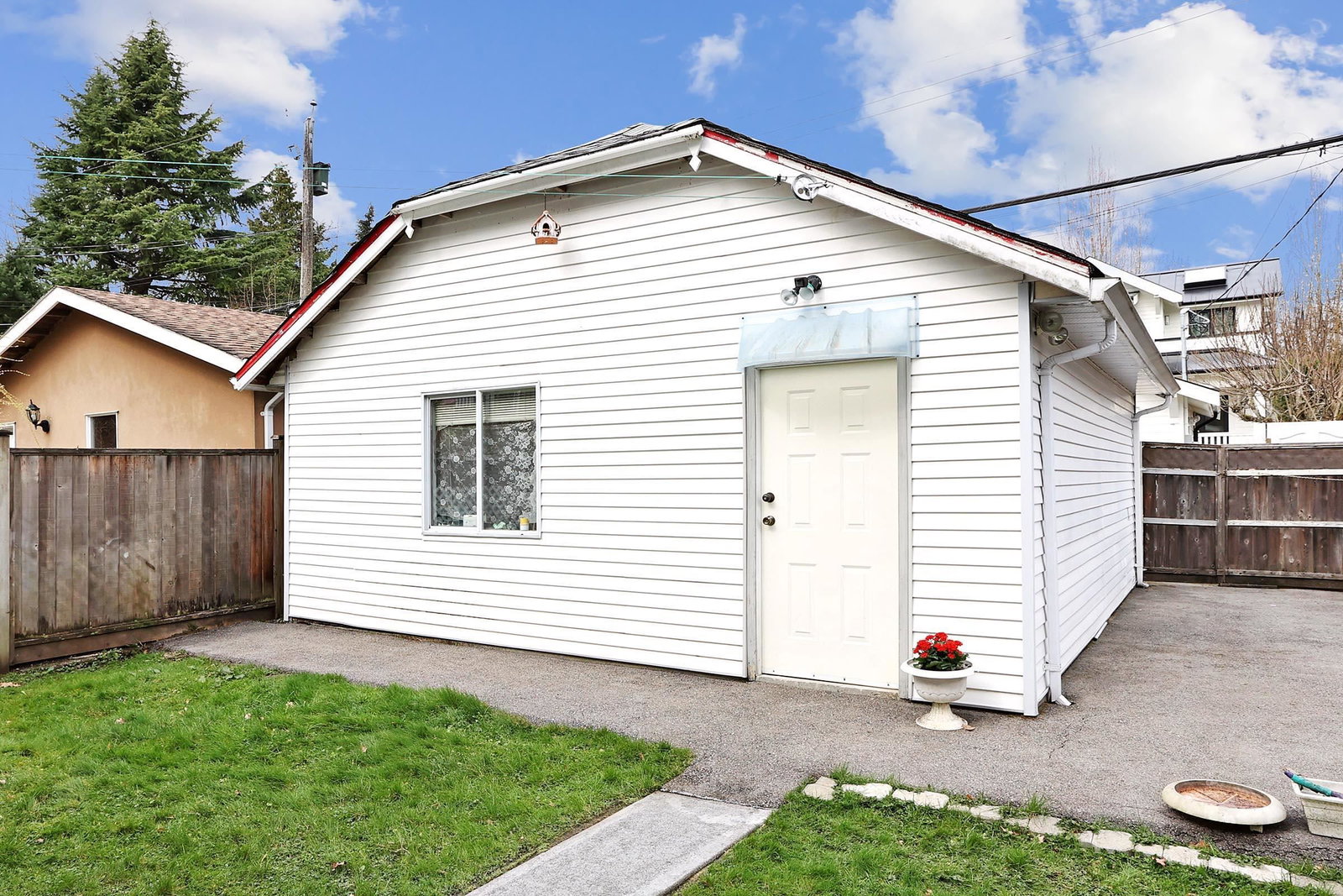Listing Image 24