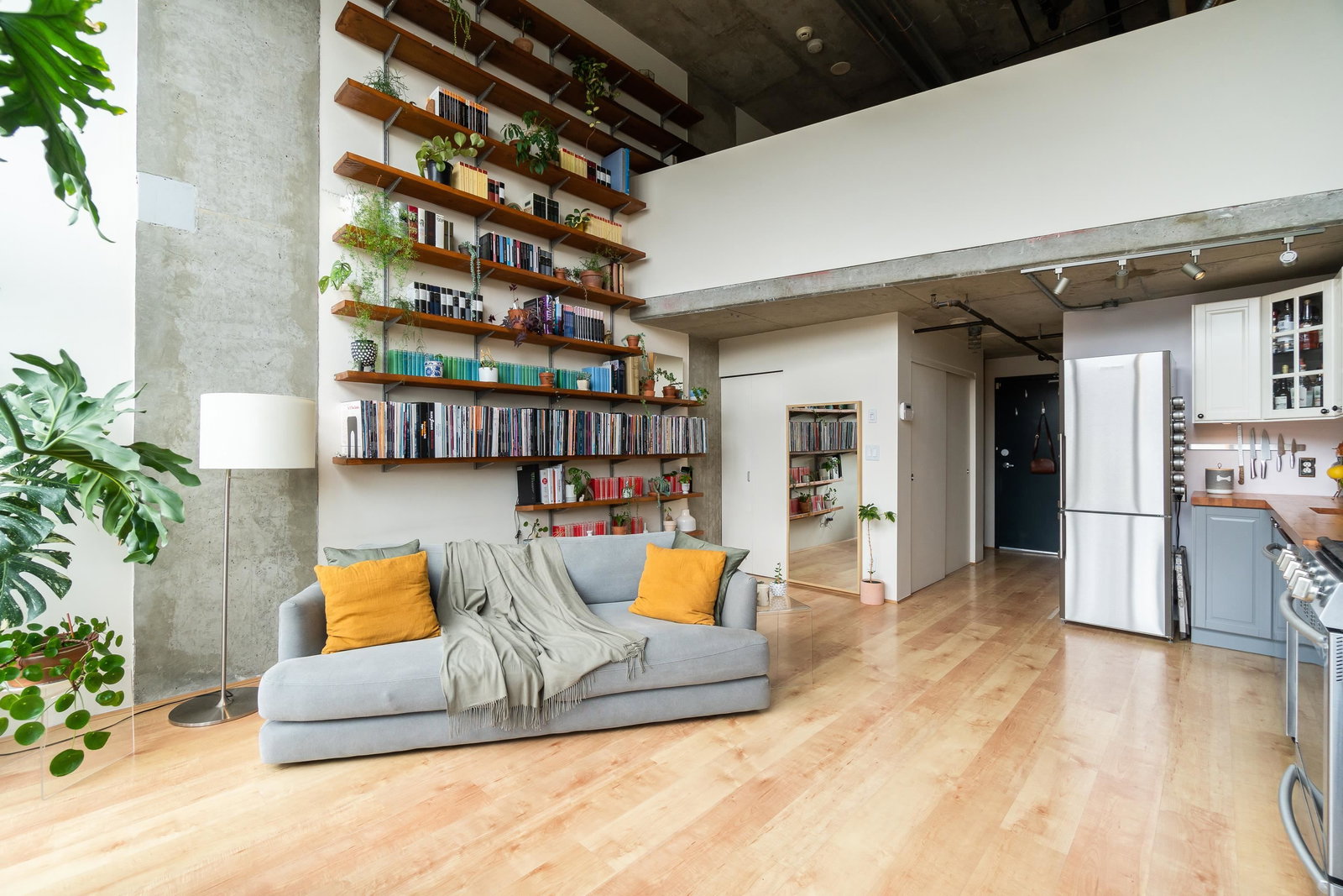 Listing Image 7