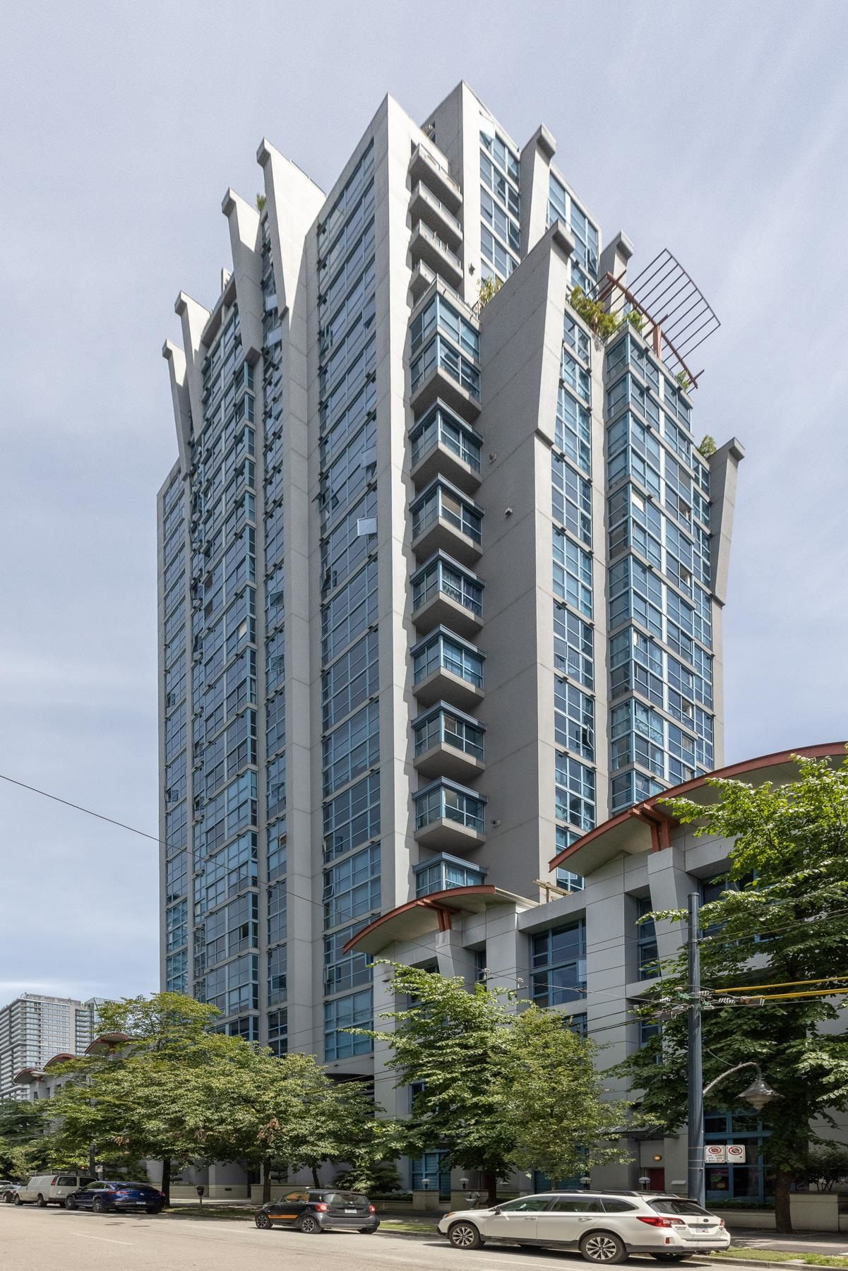 Listing Image 20