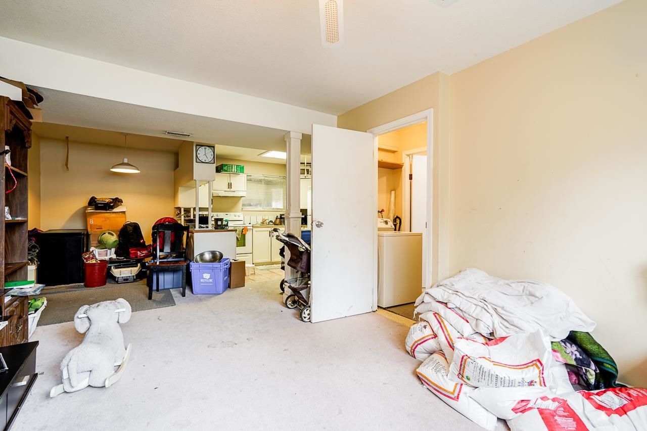 Listing Image 13