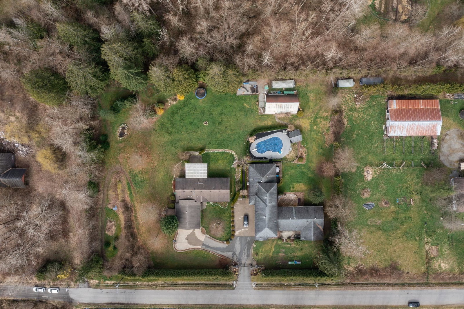 Listing Image 4