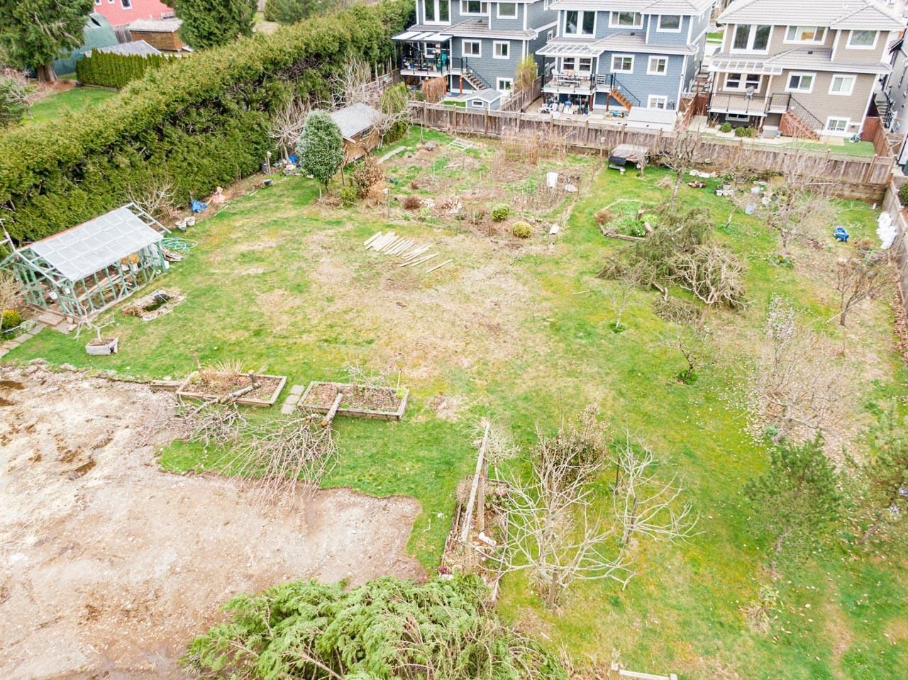 Listing Image 16