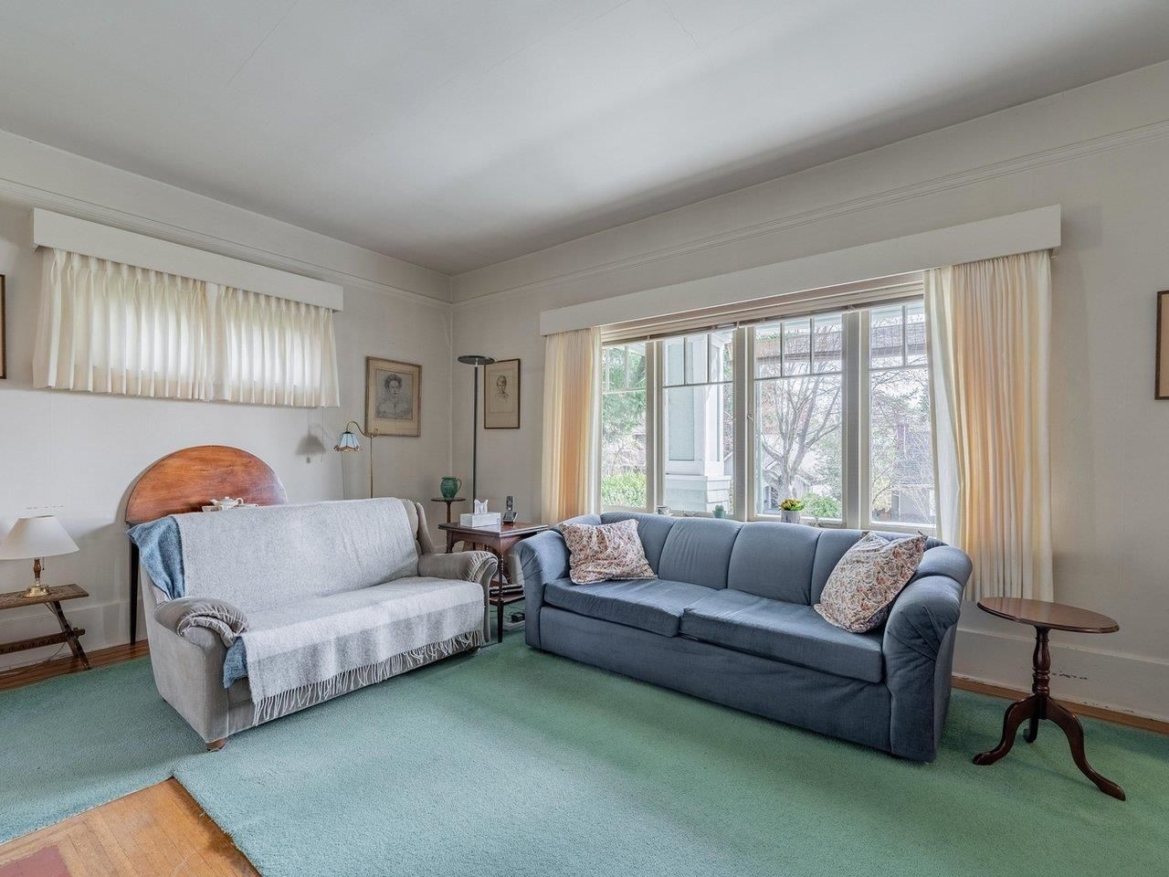 Listing Image 12