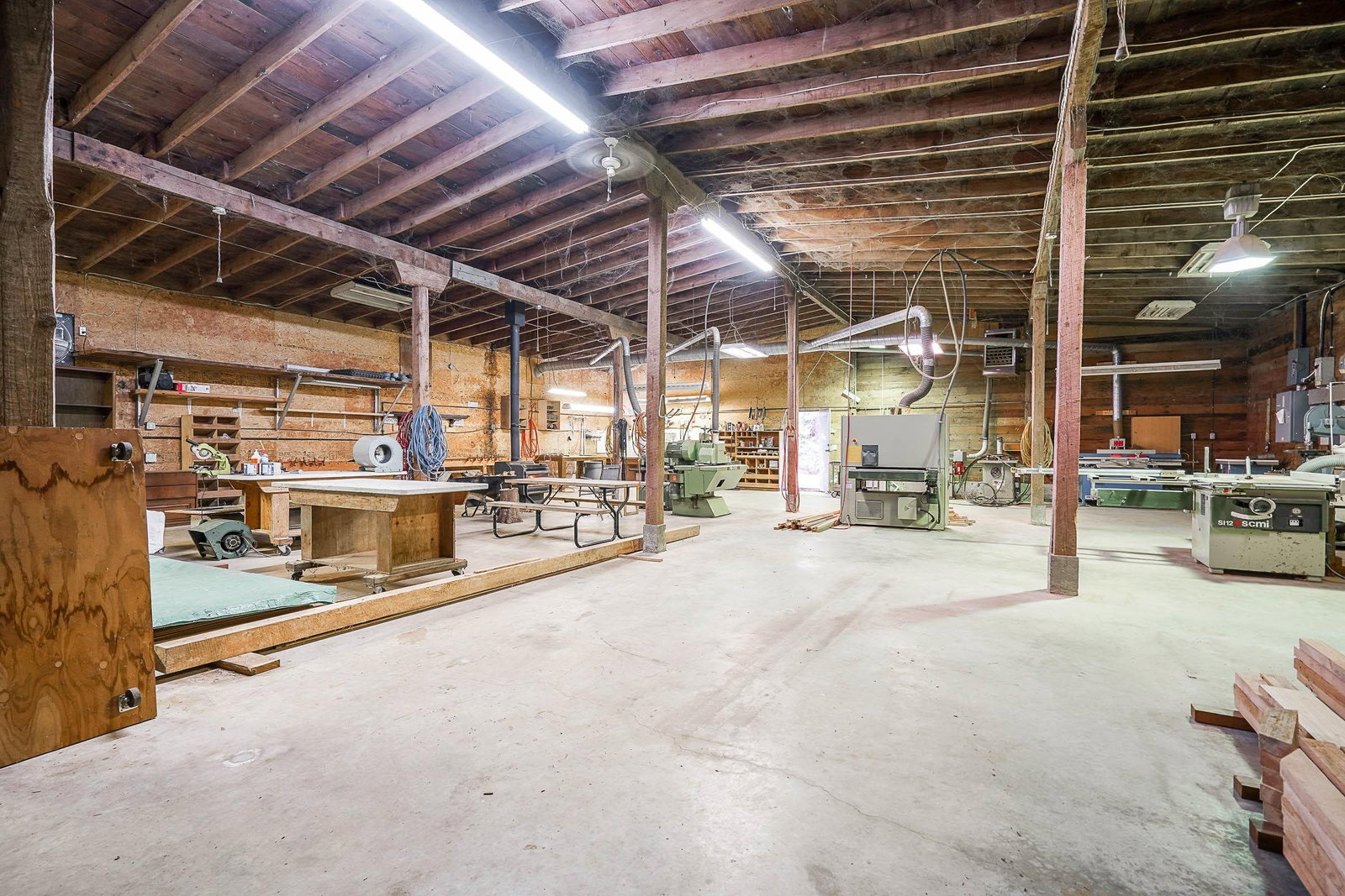 Listing Image 27