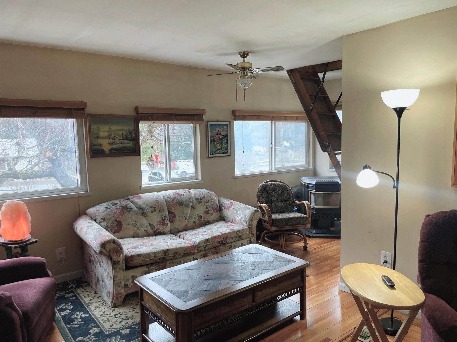 Listing Image 14