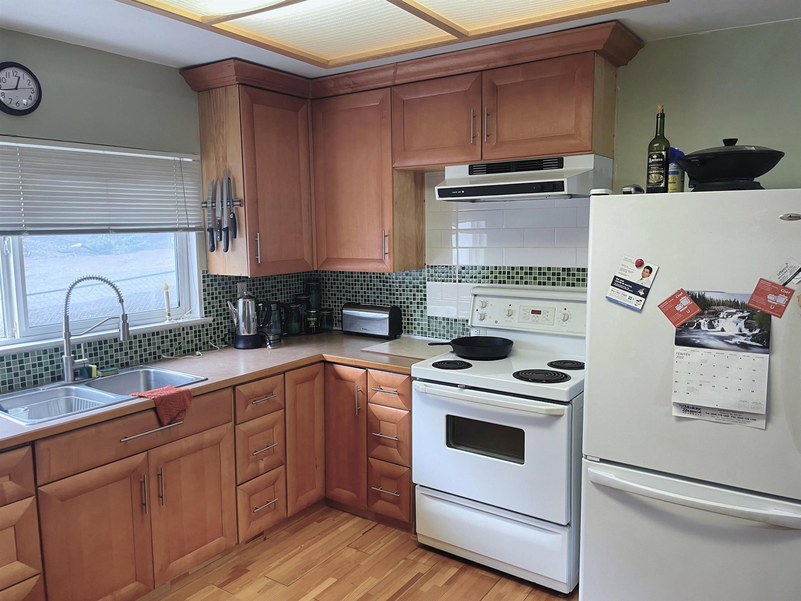 Listing Image 6