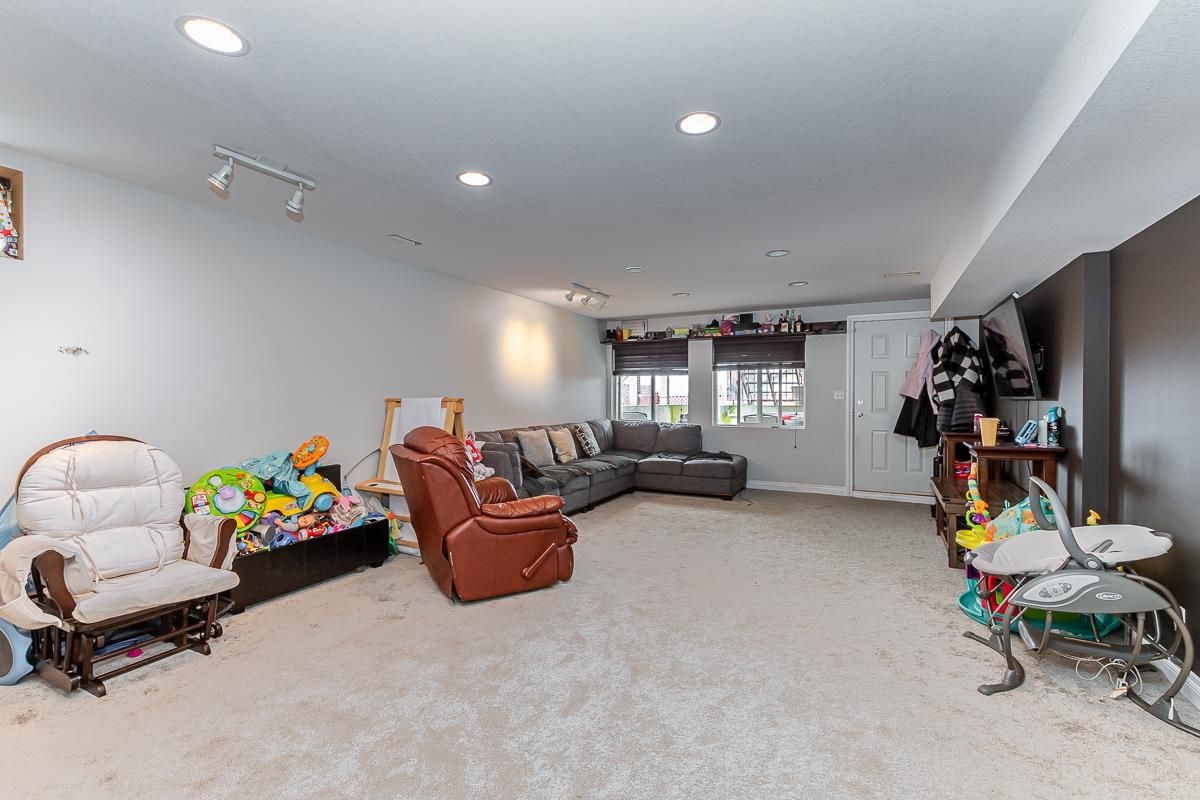 Listing Image 28