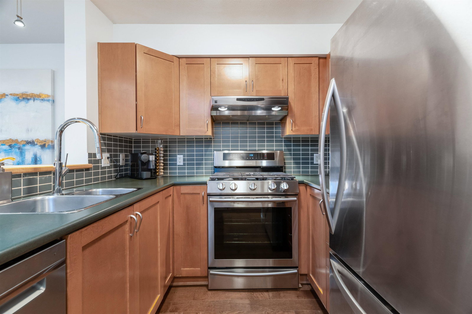 Listing Image 13