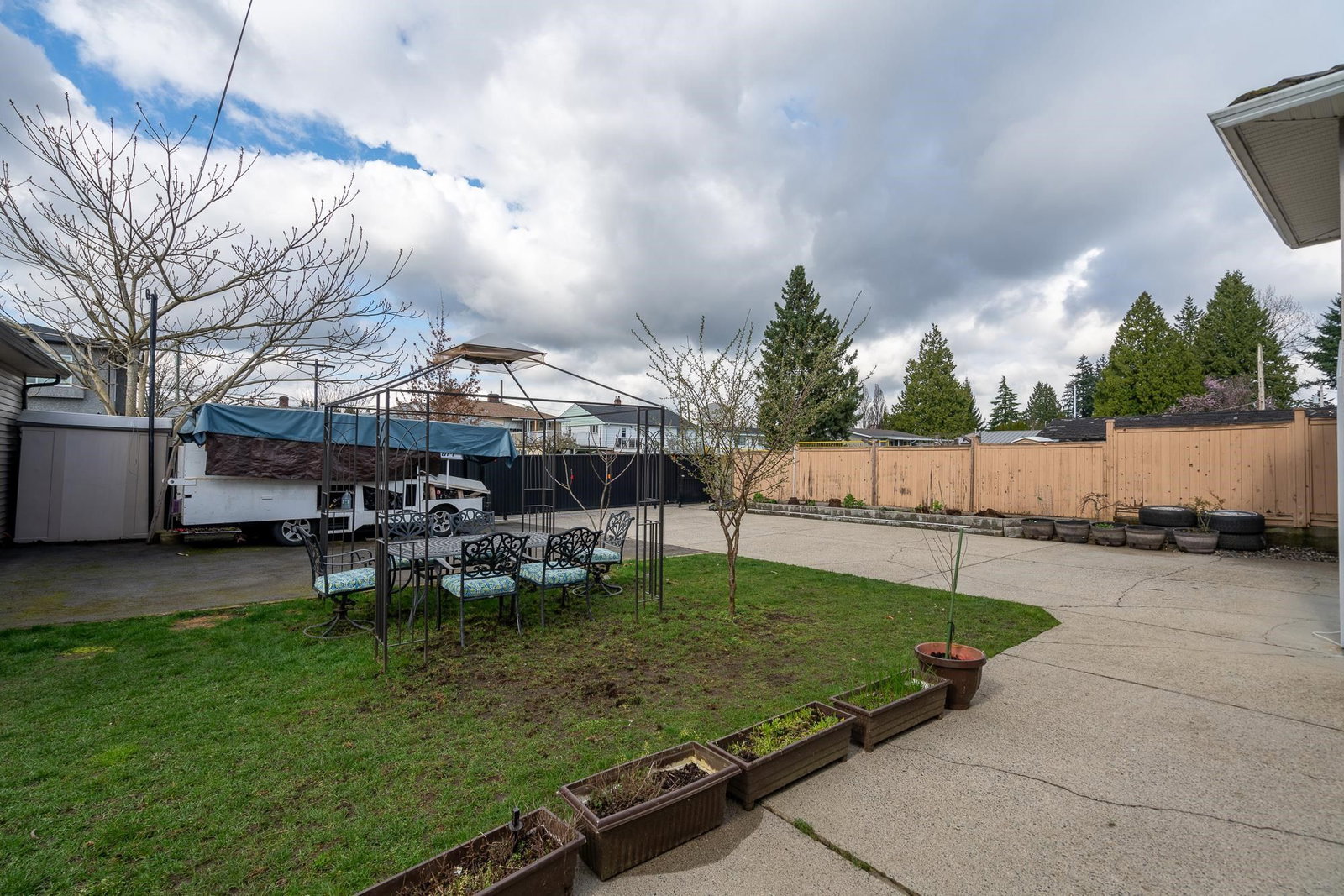 Listing Image 22