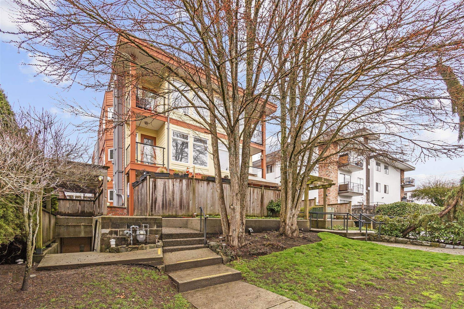 Listing Image 20