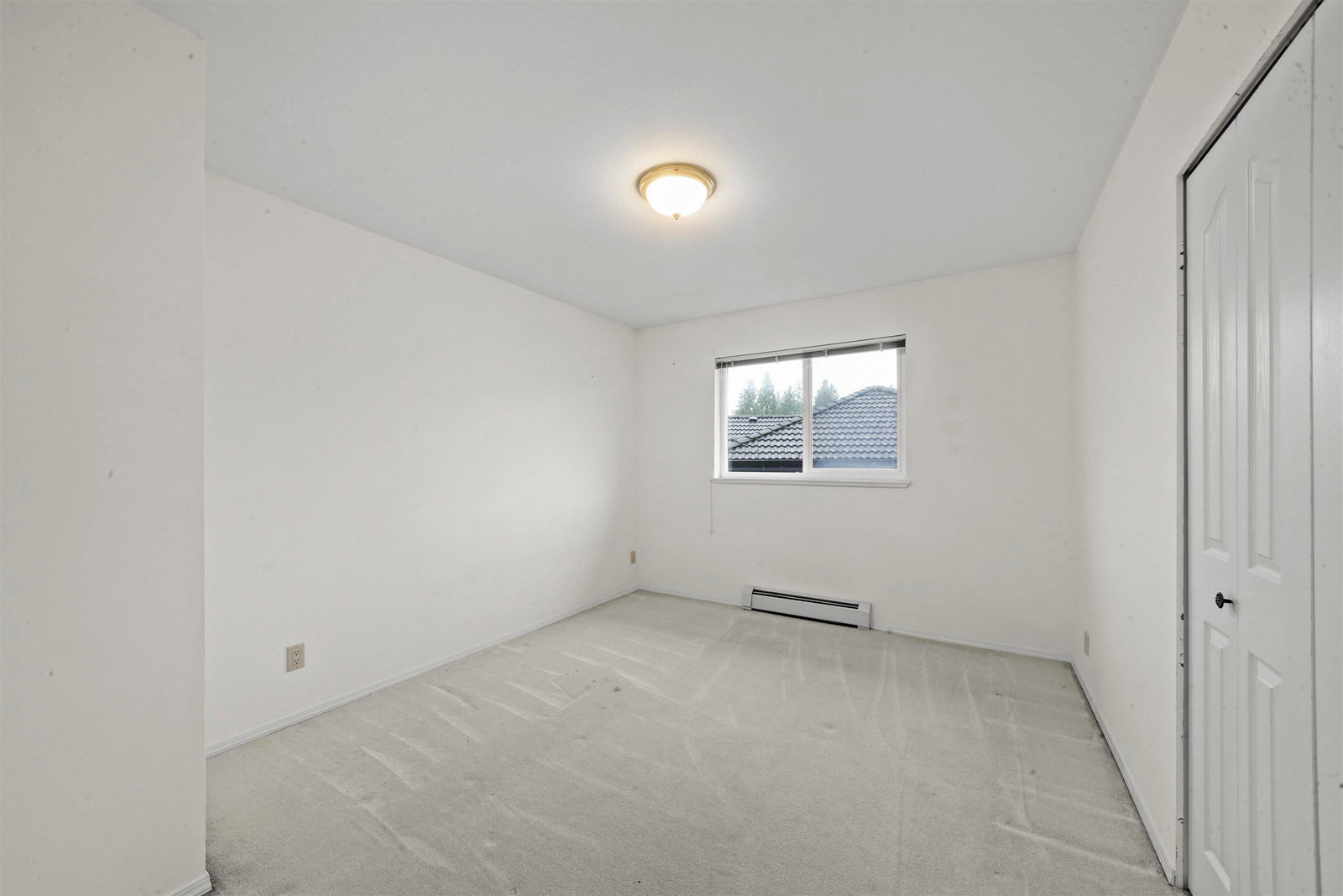 Listing Image 30