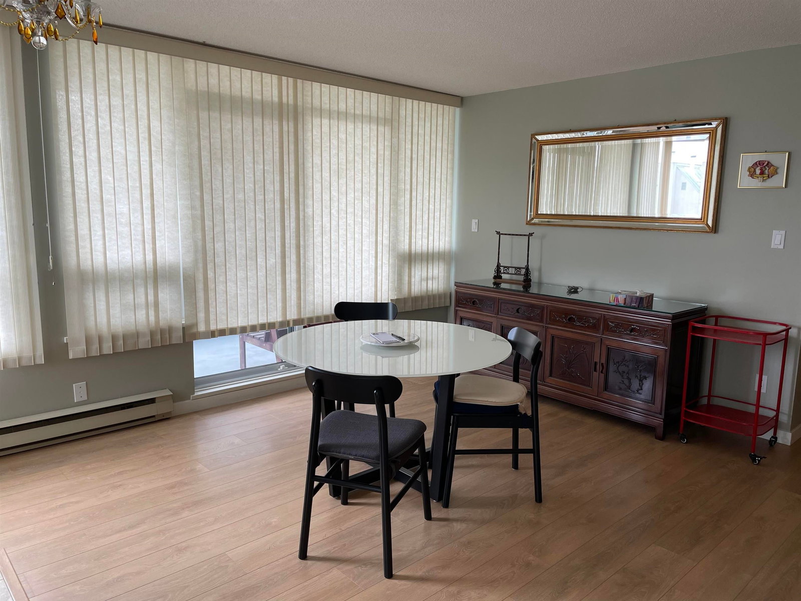 Listing Image 17