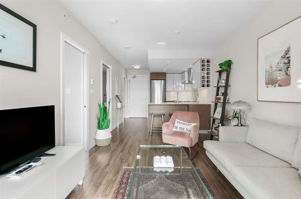 Listing Image 9