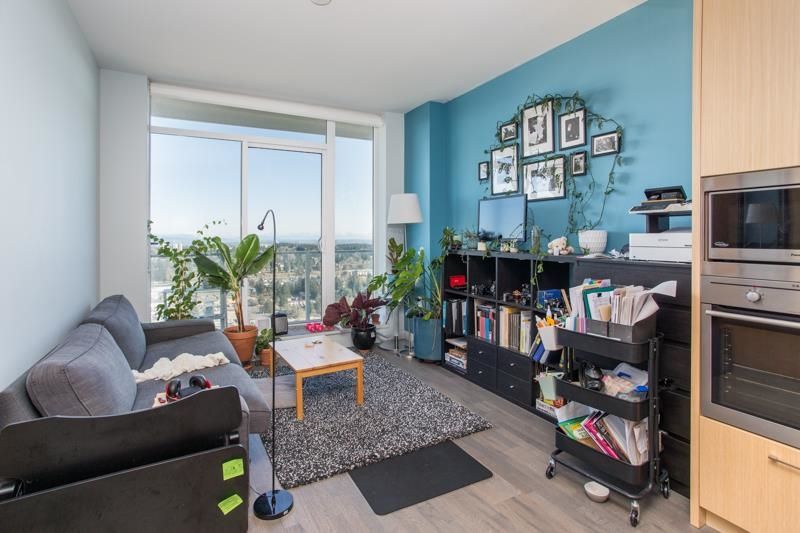 Listing Image 3
