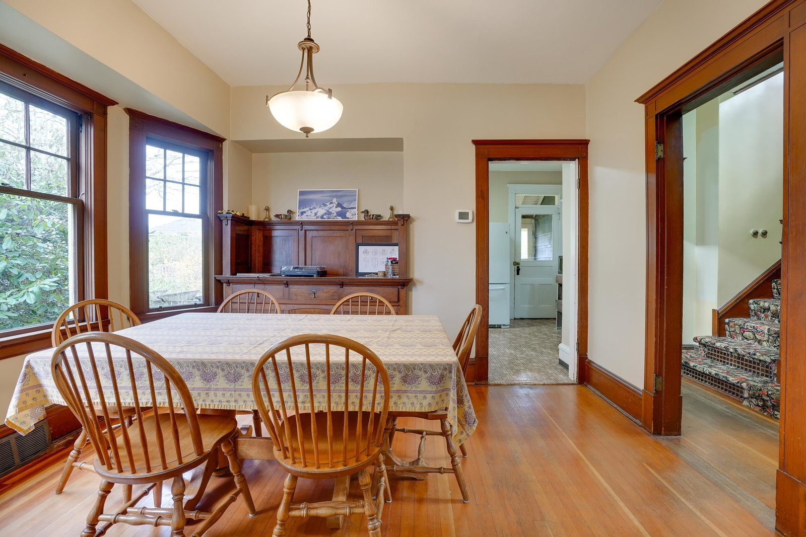 Listing Image 6