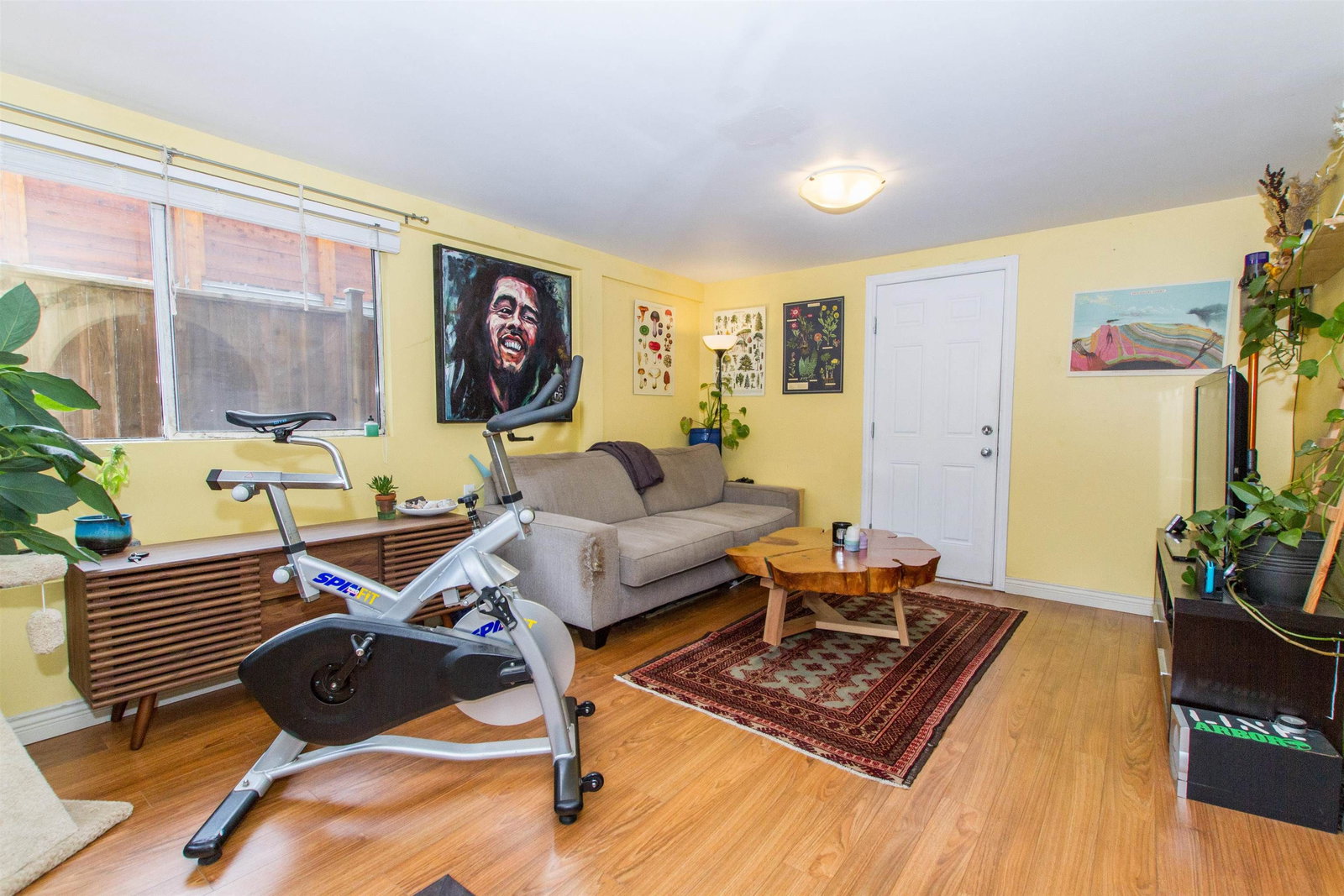 Listing Image 22