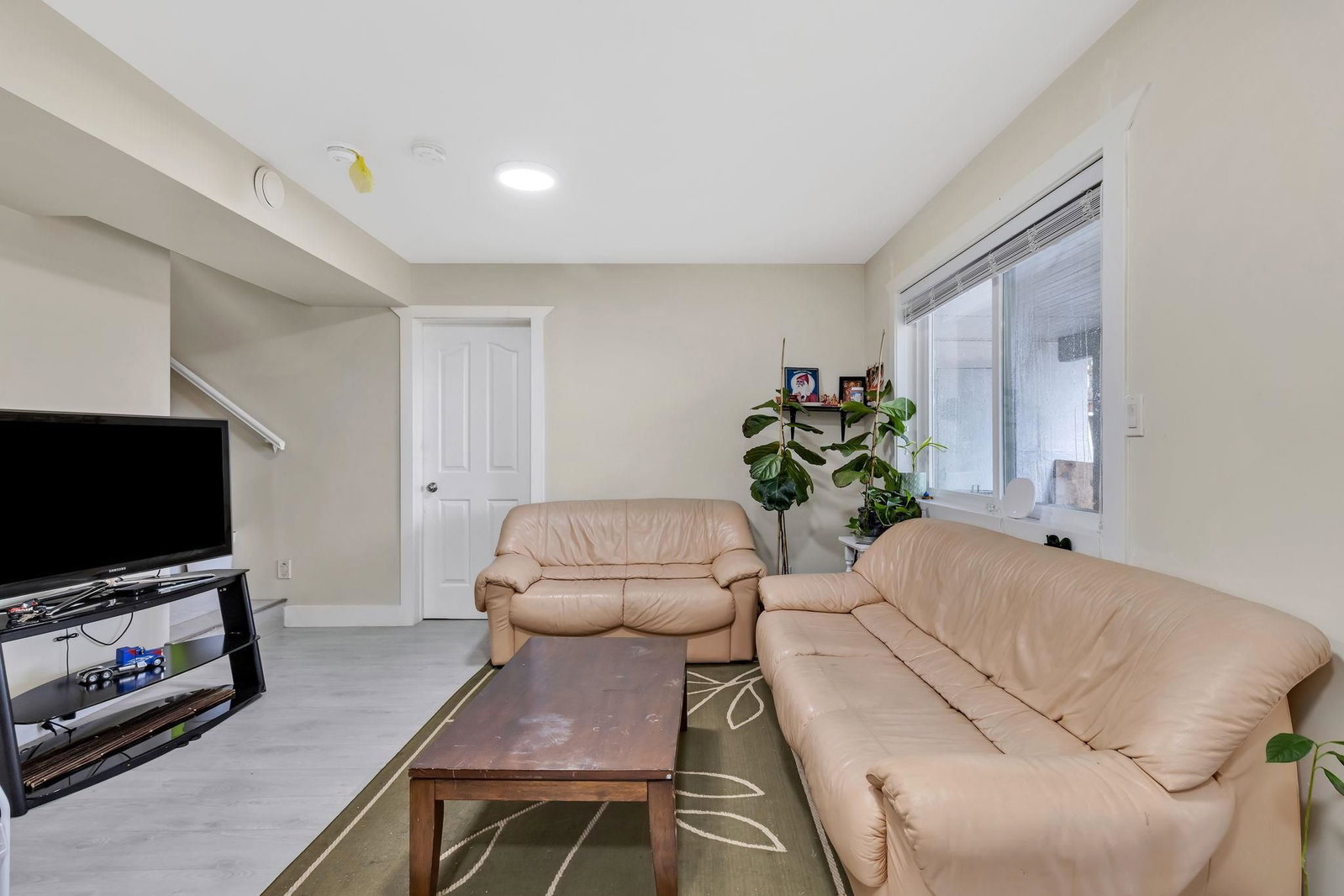 Listing Image 33