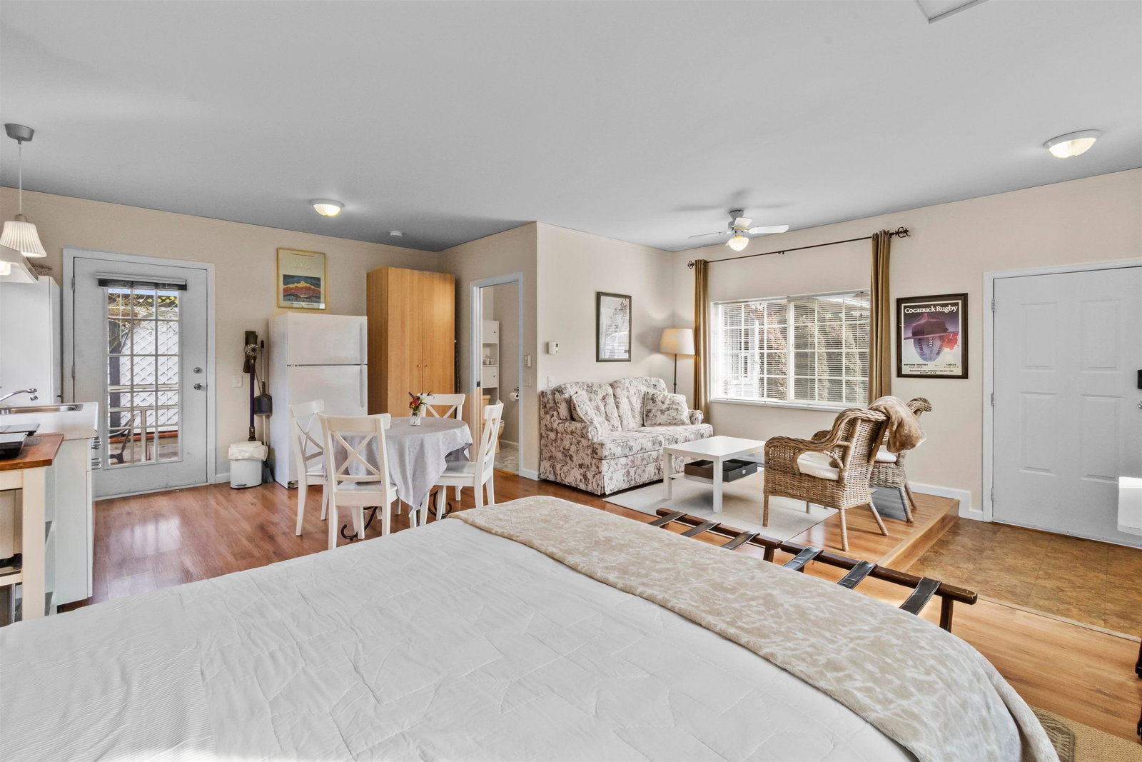 Listing Image 20