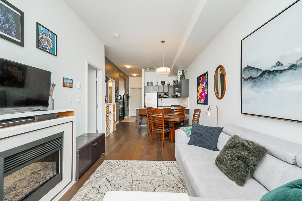 Listing Image 16