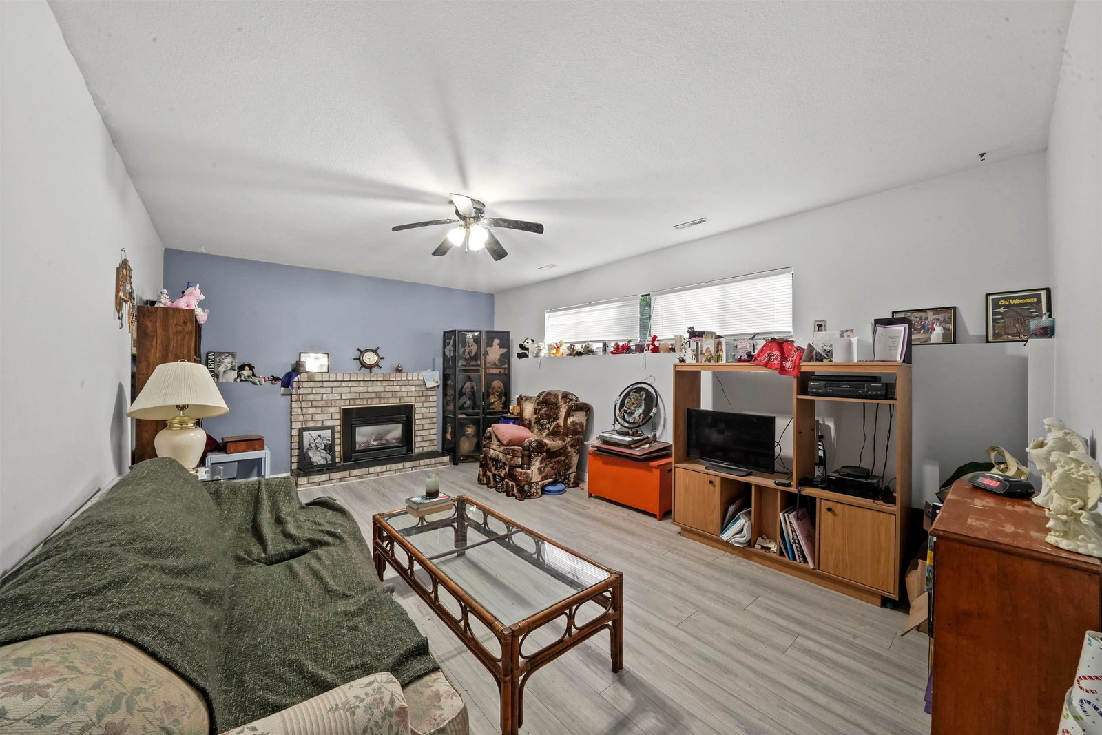 Listing Image 22