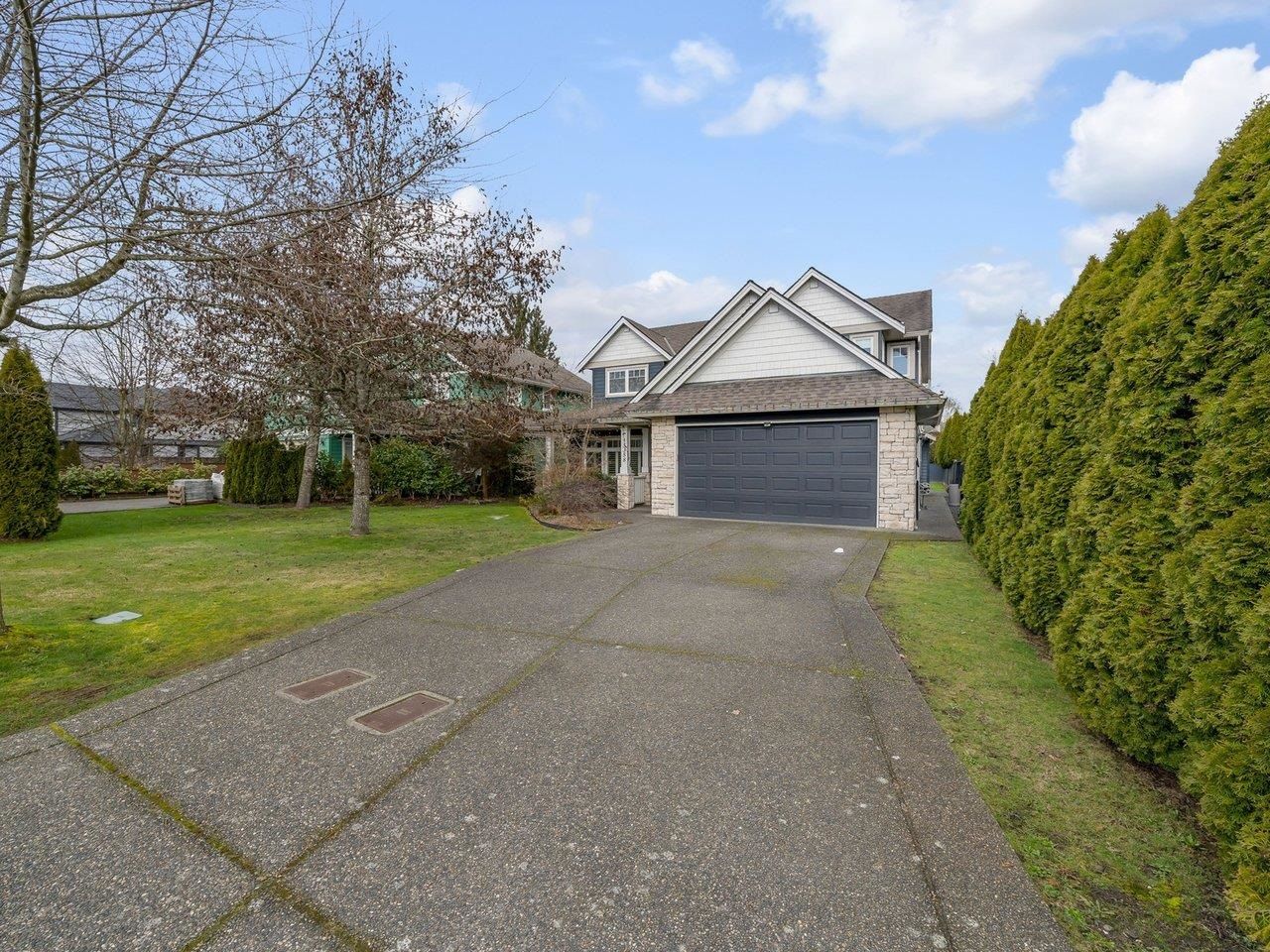 Listing Image 5