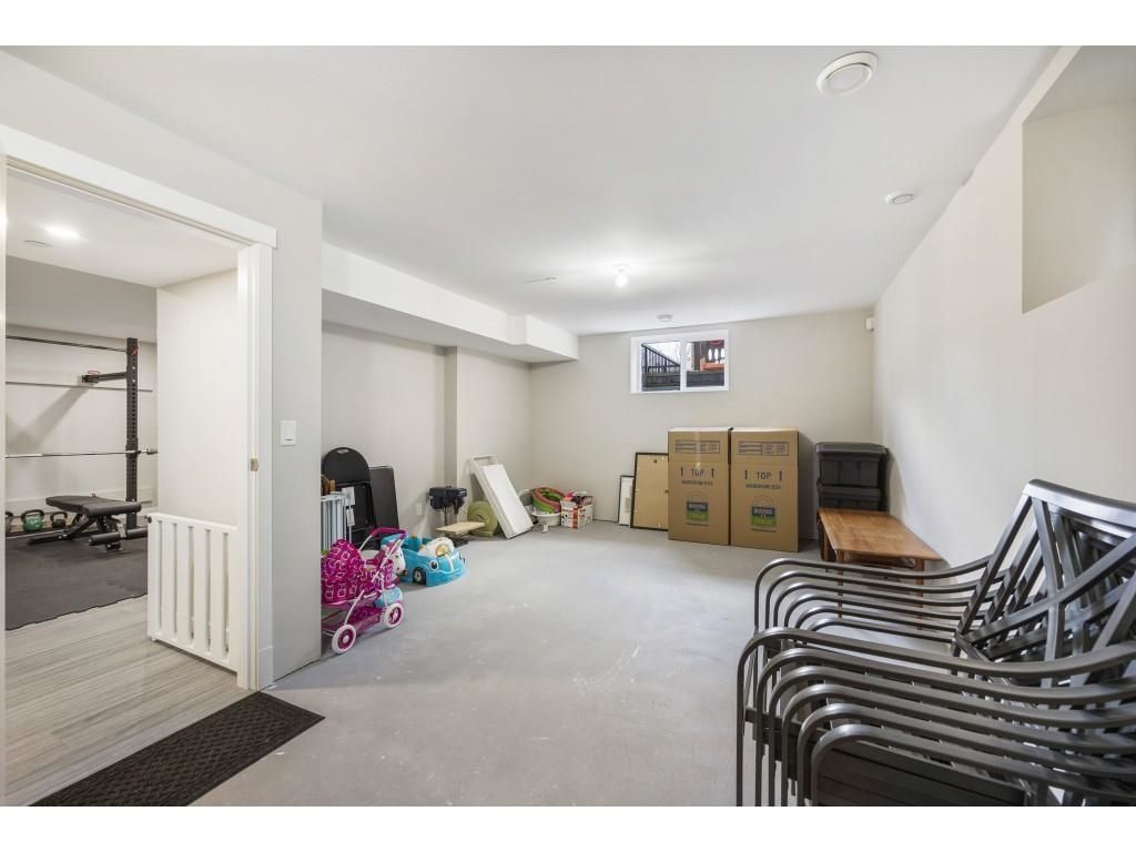 Listing Image 30