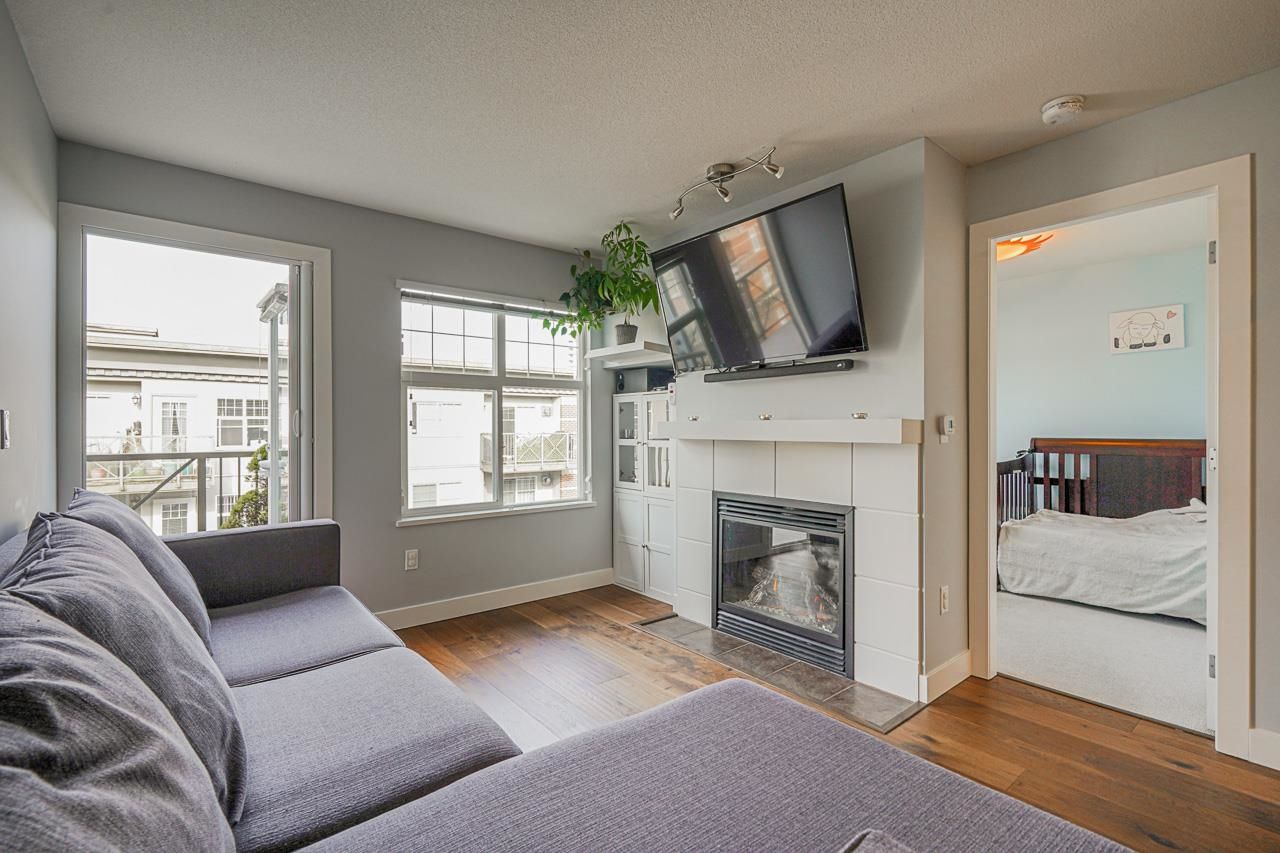 Listing Image 9