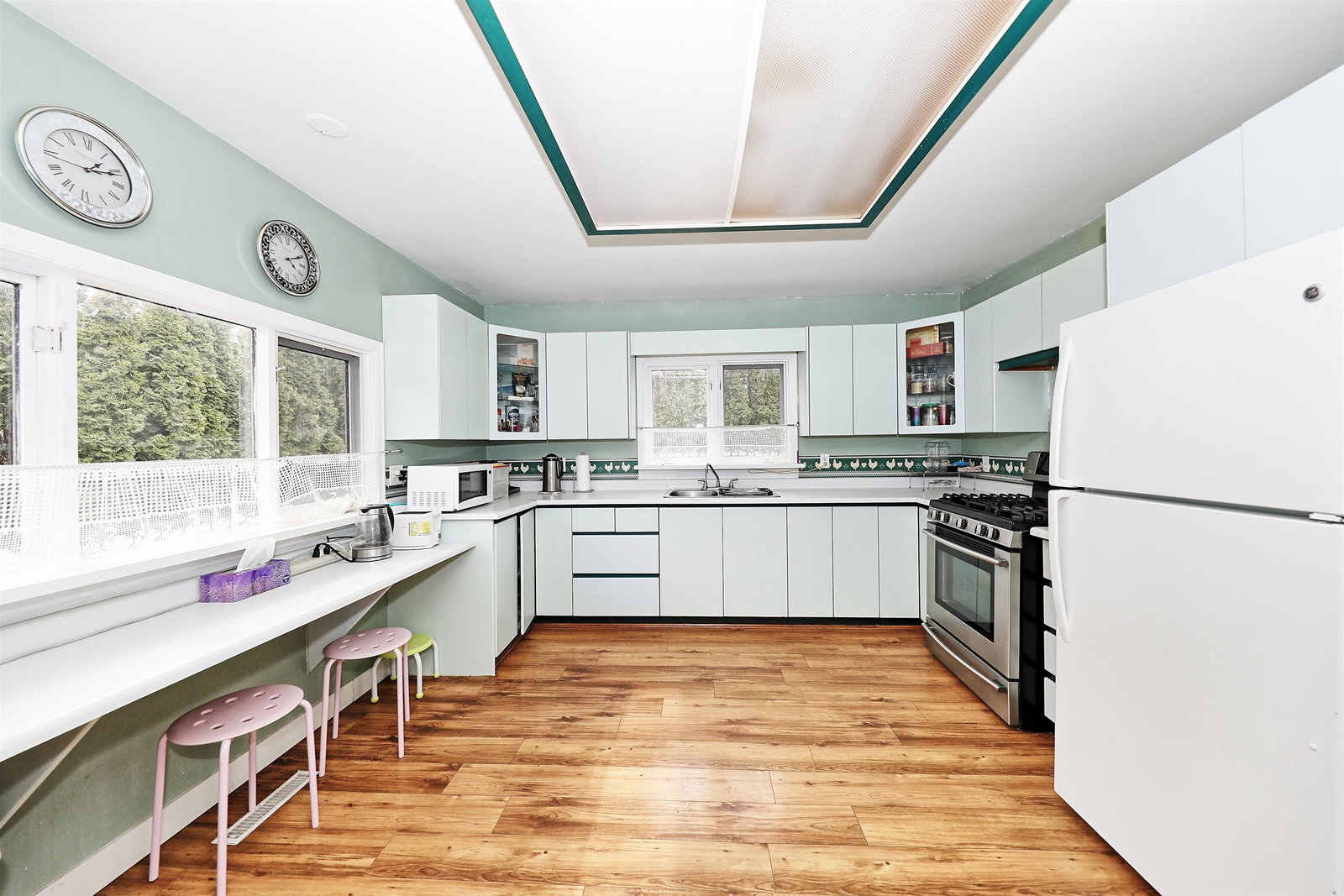 Listing Image 16