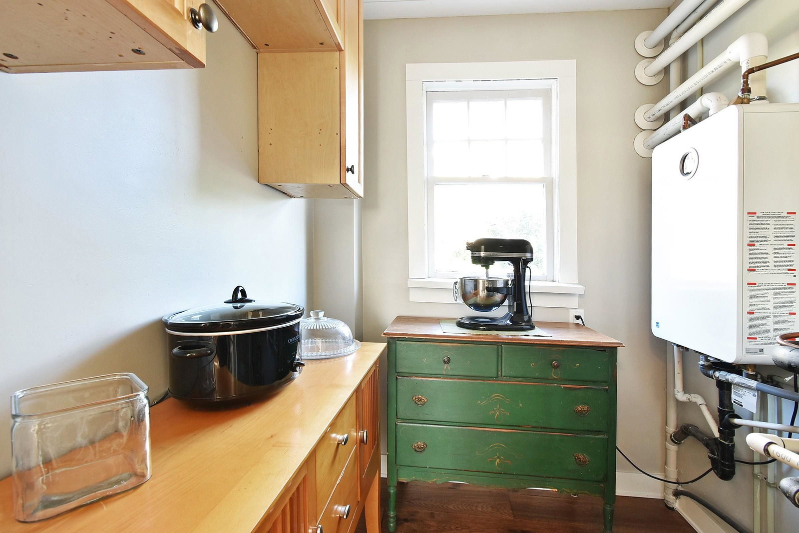 Listing Image 12
