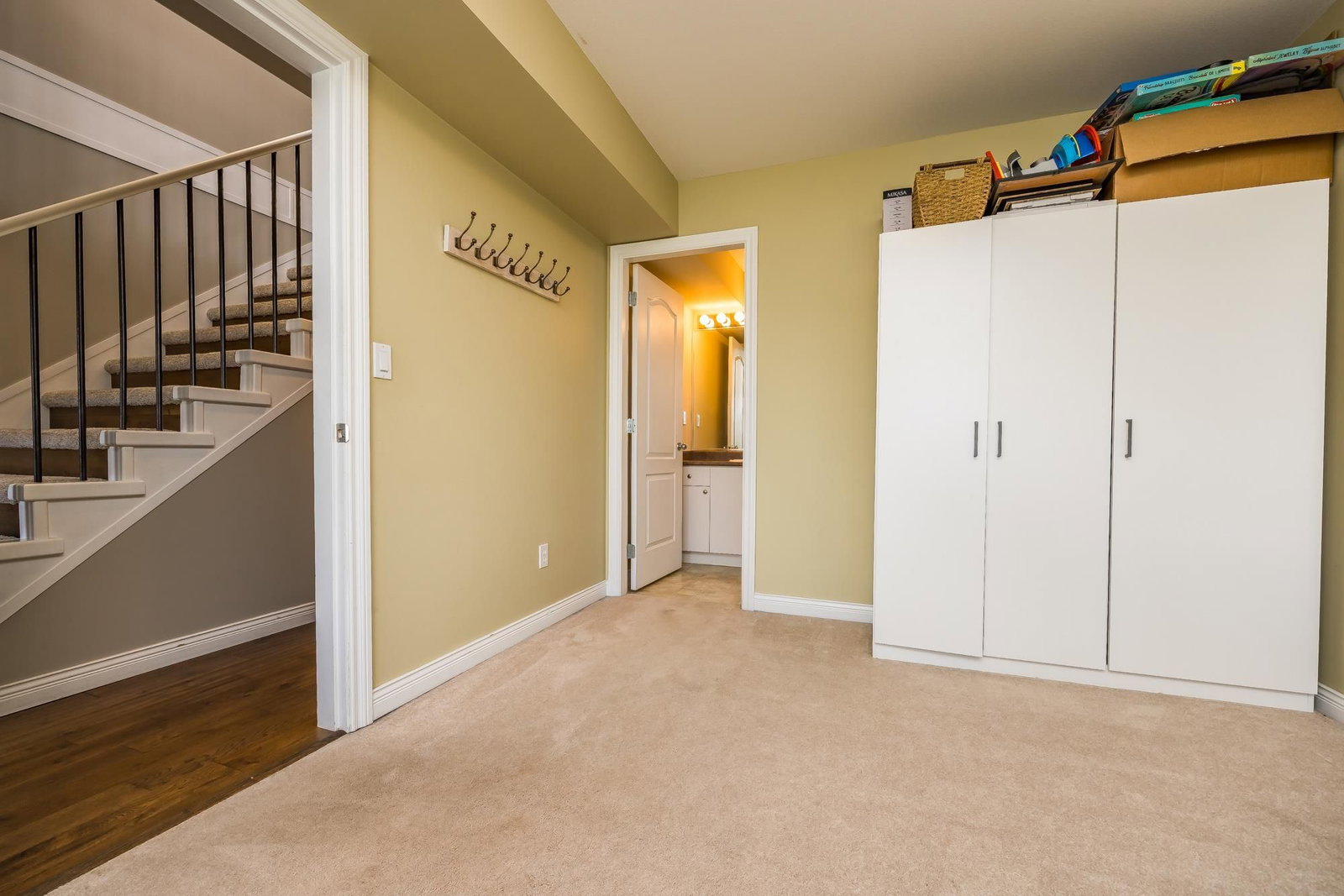 Listing Image 18