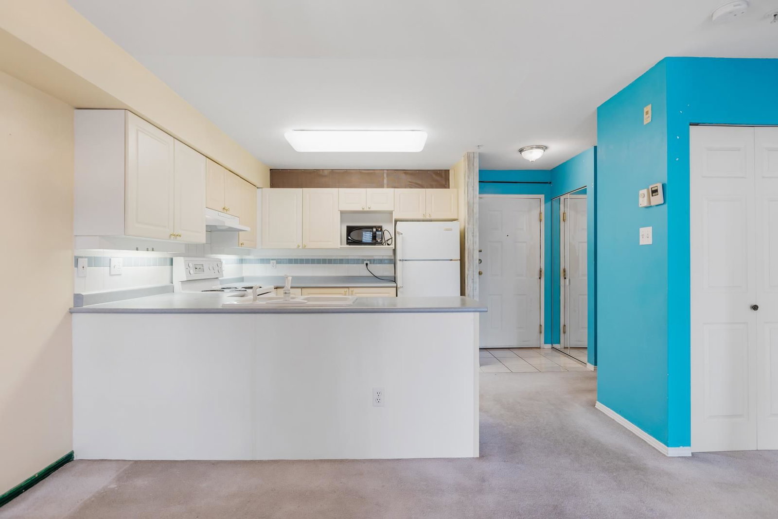 Listing Image 8