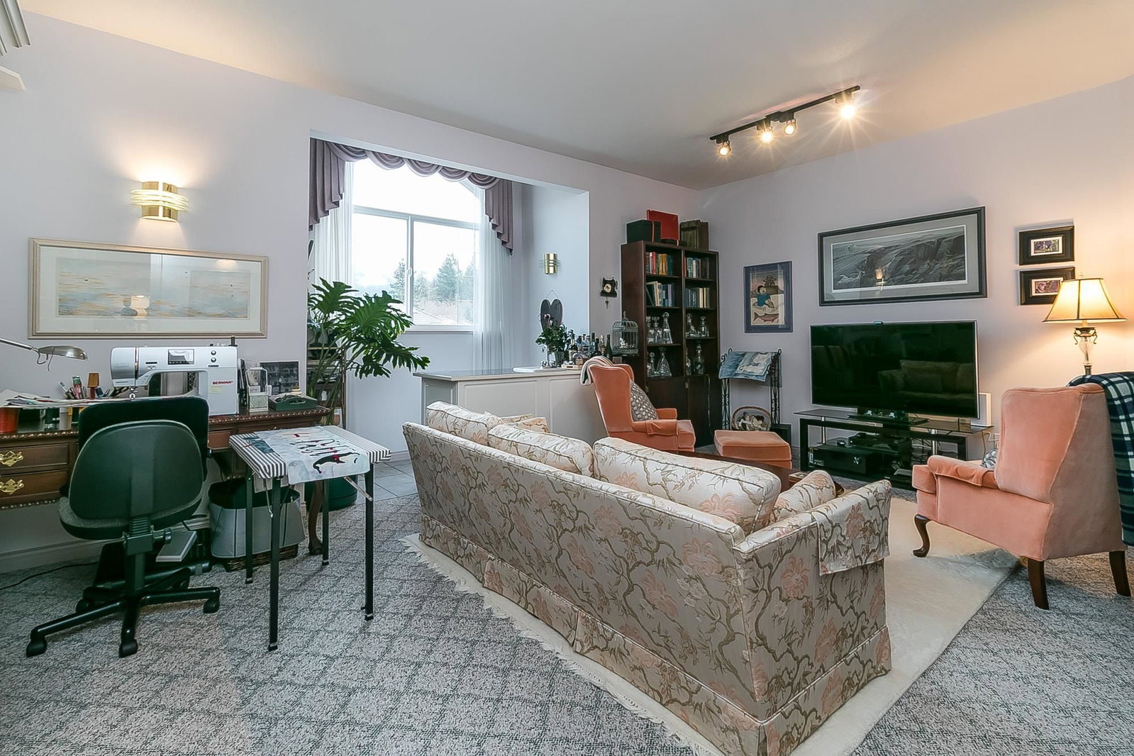 Listing Image 20