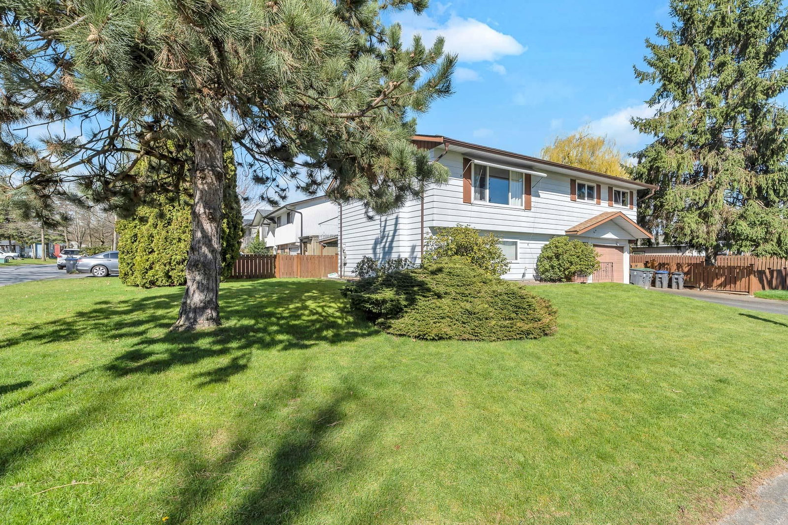 Listing Image 17