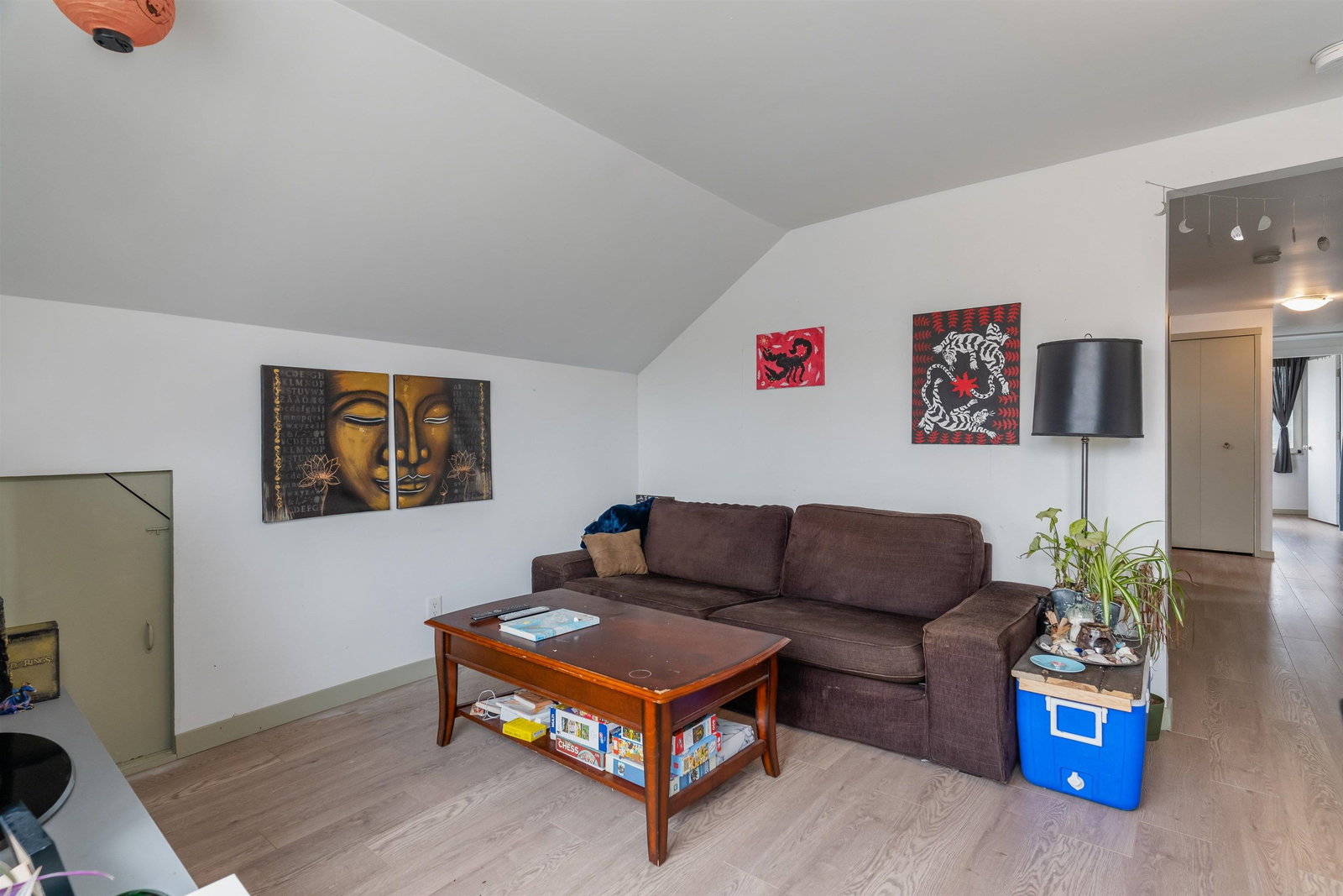 Listing Image 19