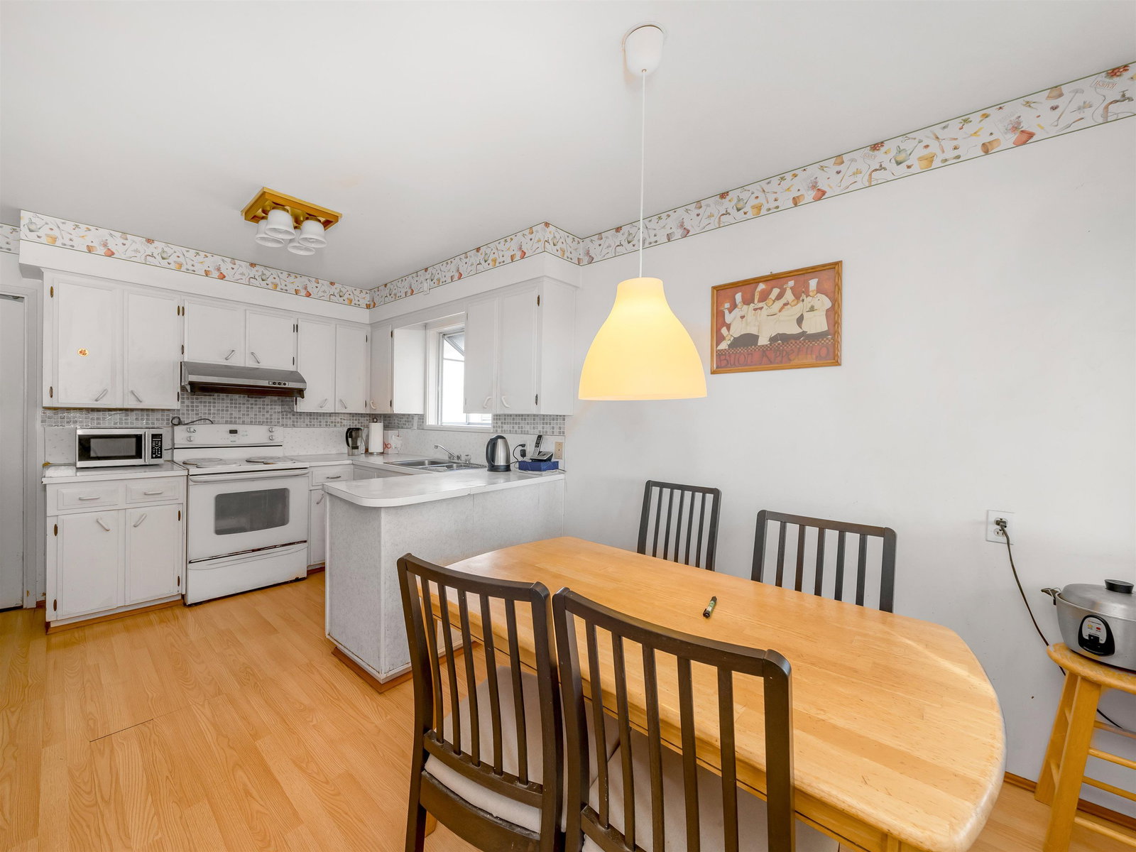Listing Image 9