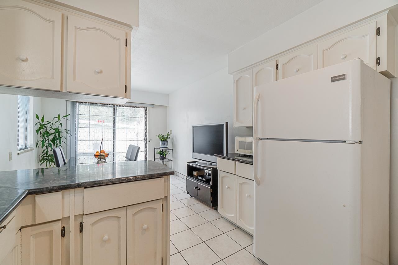 Listing Image 14