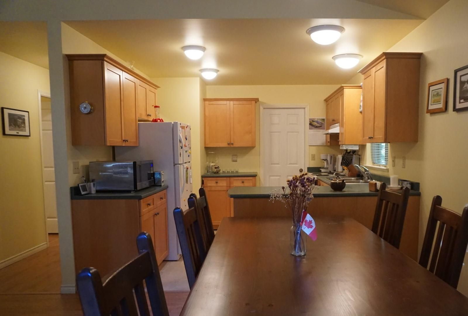 Listing Image 4