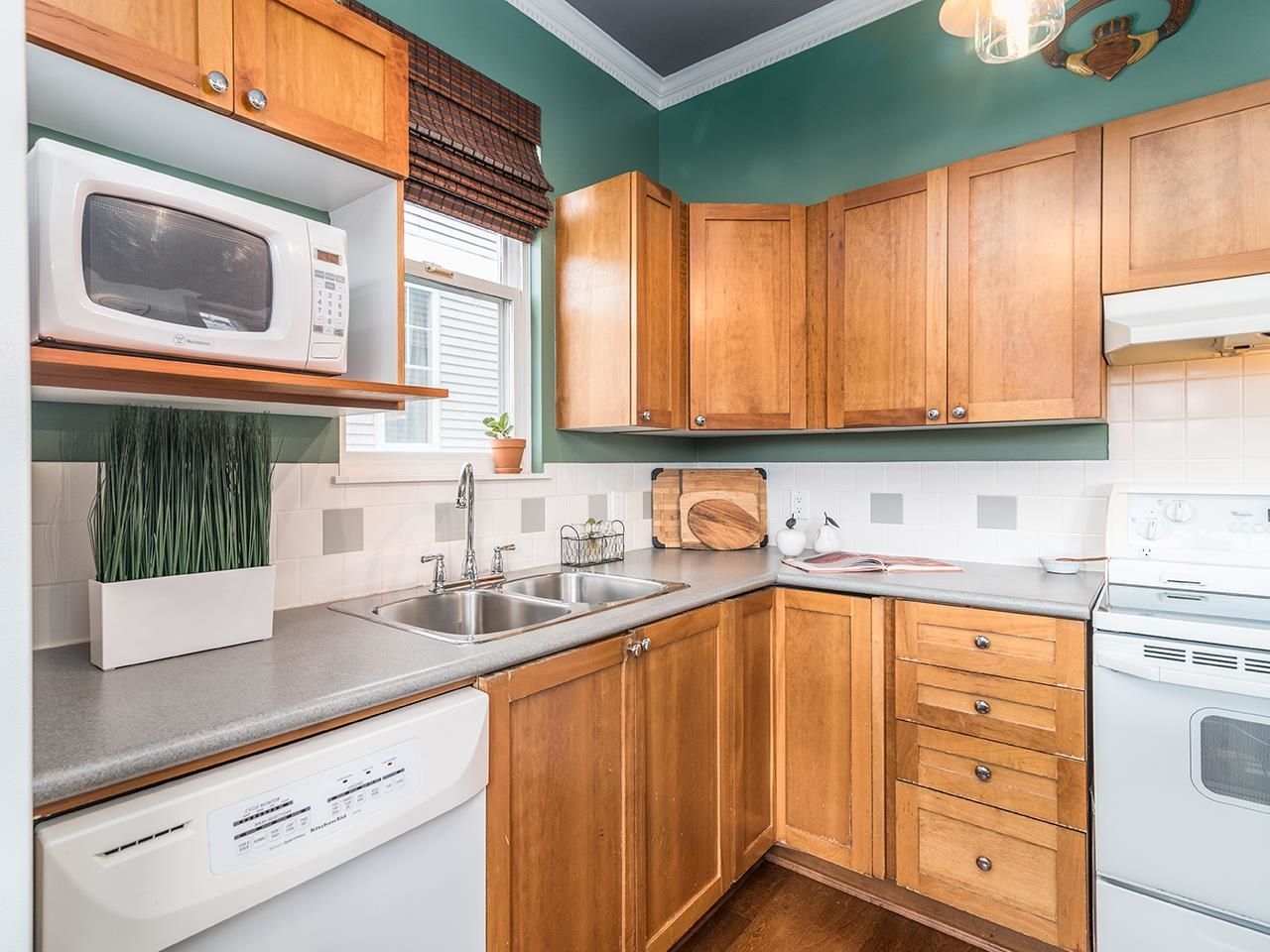 Listing Image 16