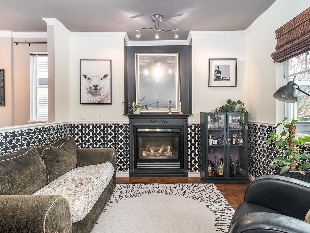 Listing Image 19