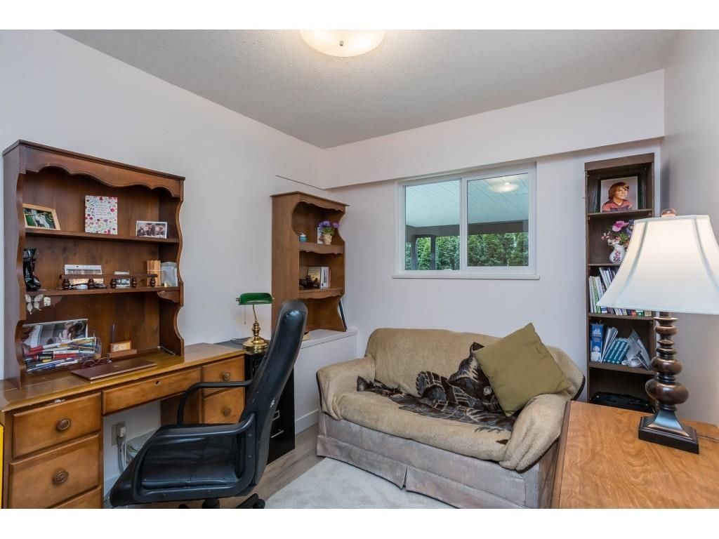 Listing Image 23