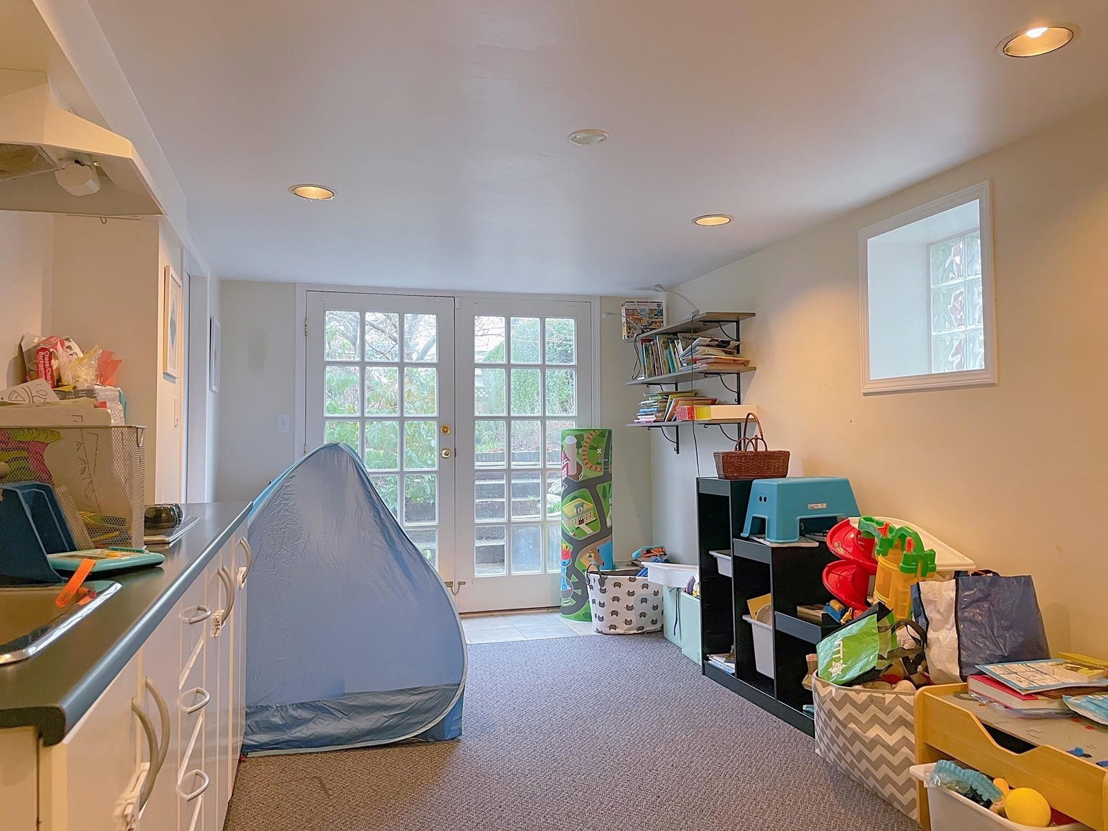 Listing Image 12