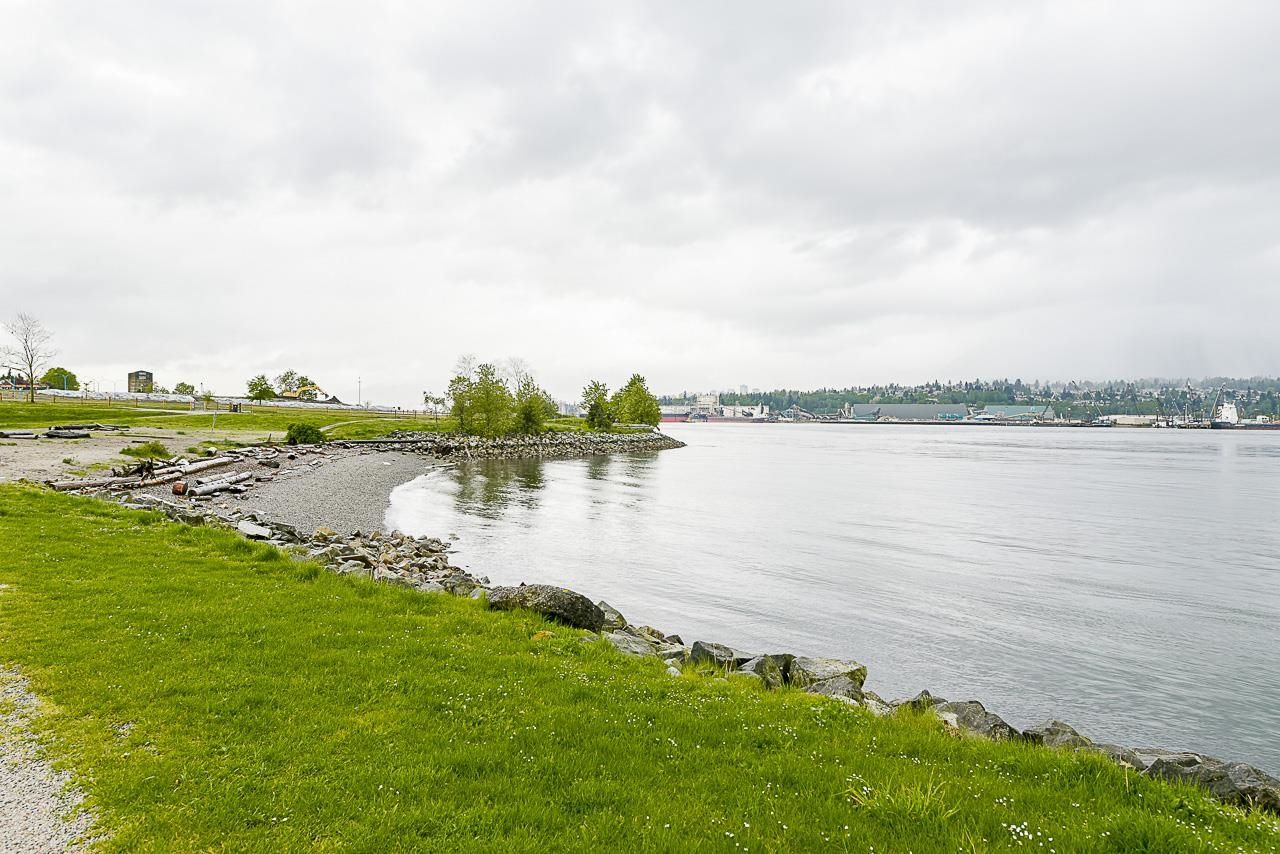 Listing Image 40